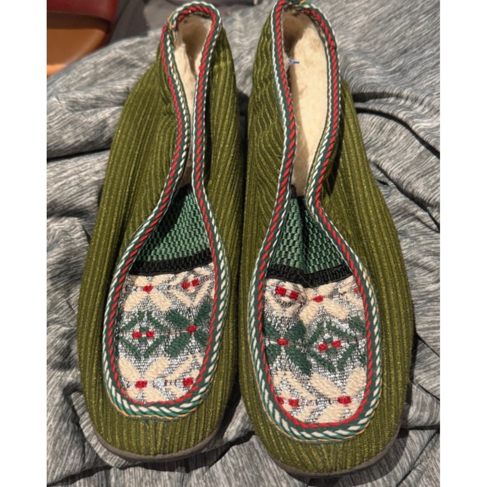 Vintage 70s Embroidered Patchwork Loafers Green Corduroy Boho Retro Shoes 8